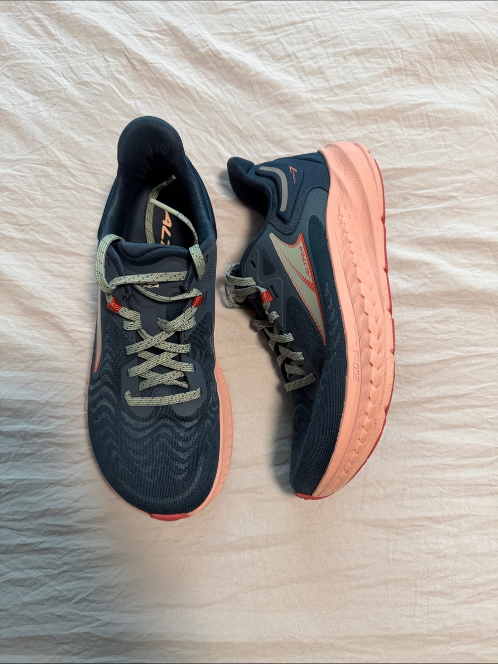 Altra Torin 7 Women's Navy and Coral Pink Cushioned Running Shoes